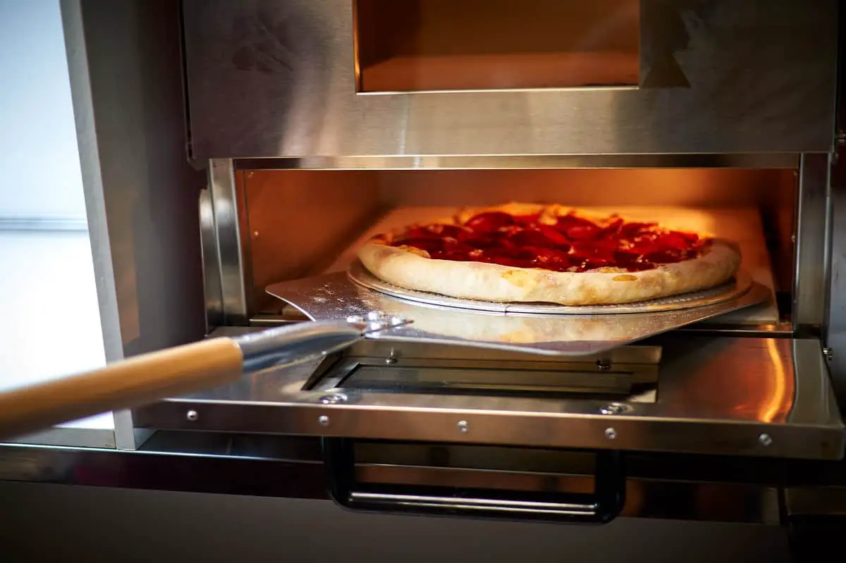 best-electric-pizza-ovens-to-purchase-in-2022-the-kitchen-warriors