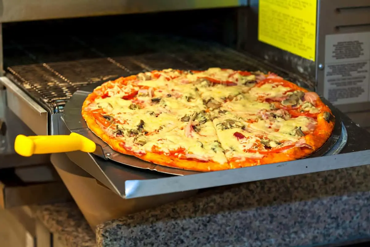 Camp Chef Italia Artisan Pizza Oven Review - thekitchenwarriors.com
